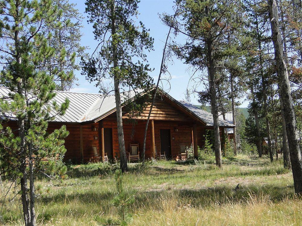 Headwaters Lodge & Cabins At Flagg Ranch Моран Экстерьер фото